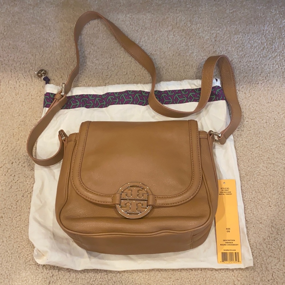 NWT Tory Burch Amanda Round Pebbled Msrp Royal Tan Leather Cross Body Bag